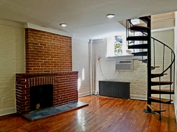 70 Barrow St APT 2FE, New York, NY 10014