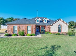 1091 Waterford Dr, Waxahachie, TX 75167