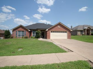 8332 Stonebridge Way, Tyler, TX 75703