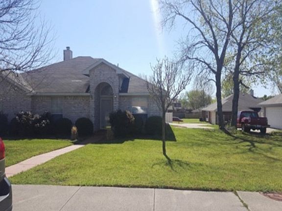 2nd image of 706 Kristi Ln