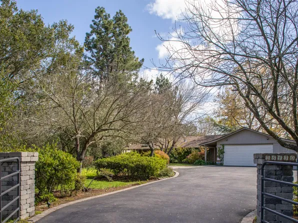 26430 Weston Dr, Los Altos Hills, CA 94022