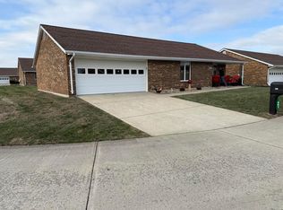 401 Circle Dr, London, OH 43140