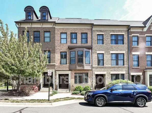 20426 Codman Dr, Ashburn, VA 20147