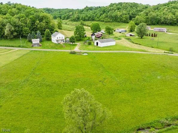 Barkley Rd, Uhrichsville, OH 44683