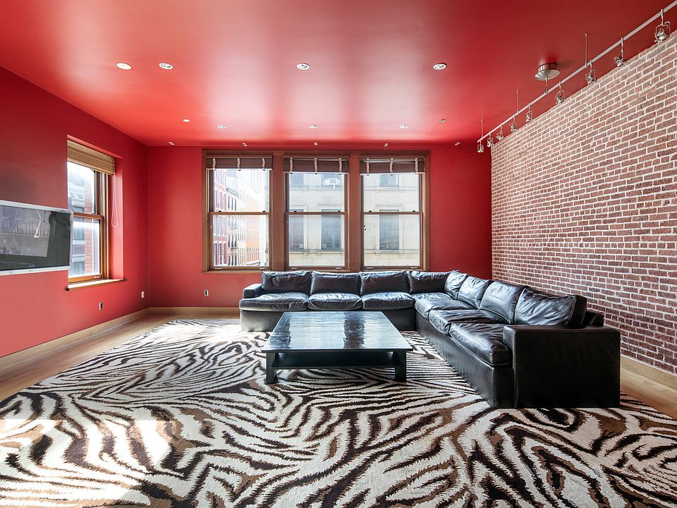 1st image of 104 Grand St #Trlx1