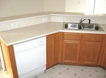 5th image of 609 Kissimmee Ln
