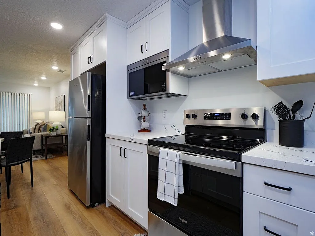 1 bed, 800 sqft, $1,399 — Photo 3