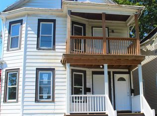 127 Winnikee Ave FLOOR 2, Poughkeepsie, NY 12601