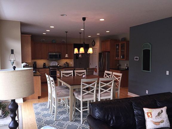 5th image of 7794 Hidden Lake Dr