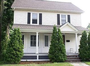 29 Woodleigh Ave, Greenfield, MA 01301