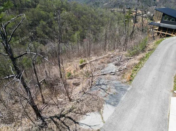 3221 Emerald Springs Loop, Sevierville, TN 37862