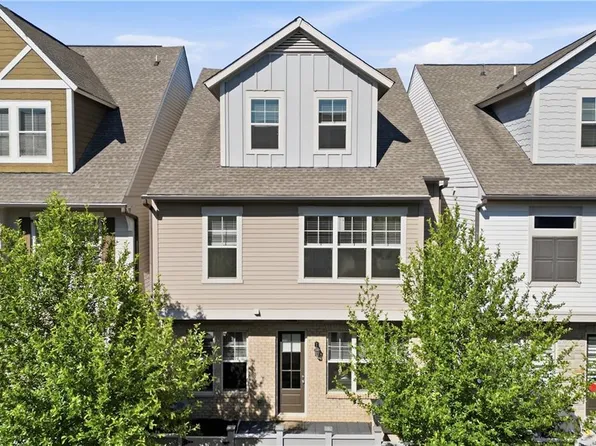1025 Moorewood Ln SE, Smyrna, GA 30080