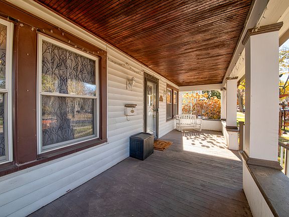 3rd image of 645 Oak Ave