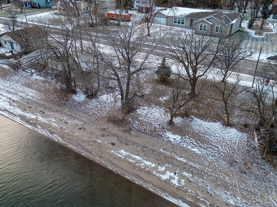 1st image of 734 Lake Shore Dr
