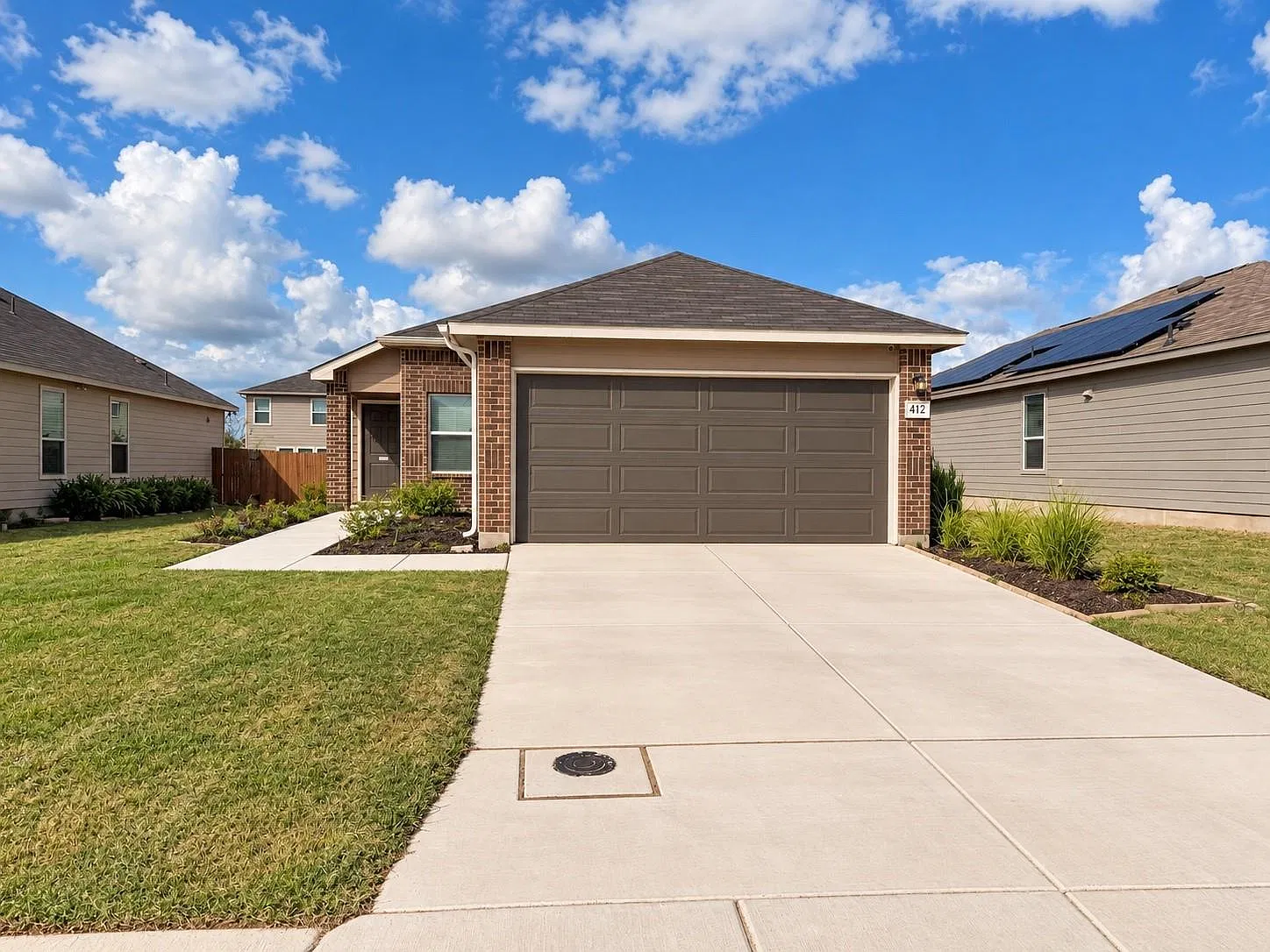 3 bed, 2.0 bath, 1242 sqft, $1,500 — Photo 1