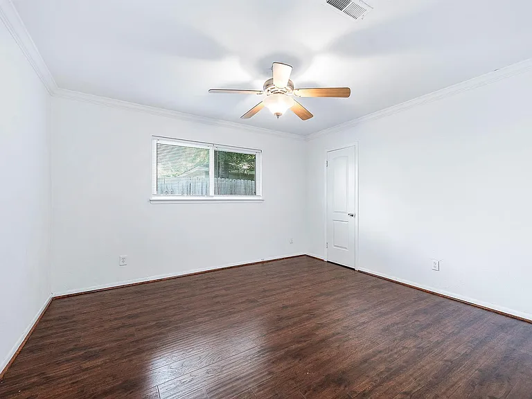 5331 Imogene St — Photo 20