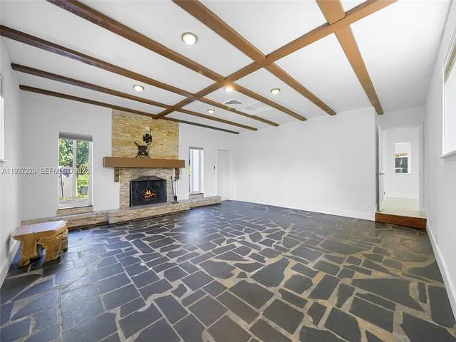5300 SW 162nd Ave — Photo 7