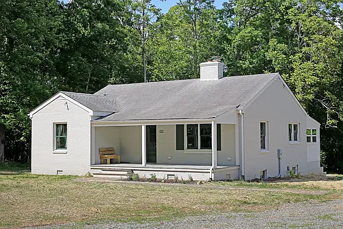 615 Campbell Rd Photo 1