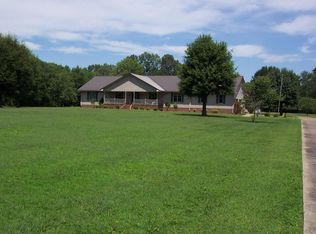 2805 Krebs Station Rd, Paducah, KY 42003