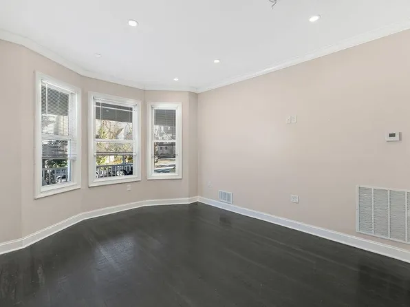 385 Fairmount Avenue image 10 of 25