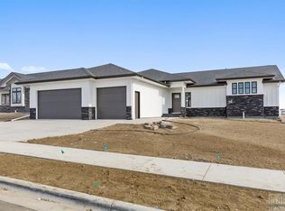 4923 Silver Creek Trl, Billings, MT 59106
