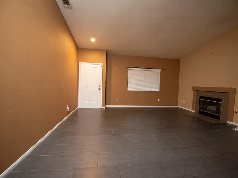 14010 Millbrook Dr — Photo 5