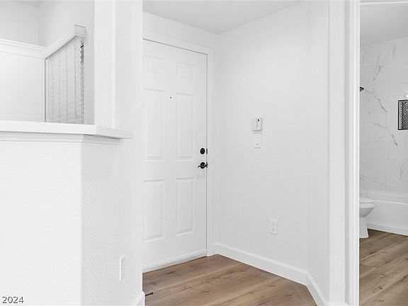 5th image of 4400 S Jones Blvd Unit 1105
