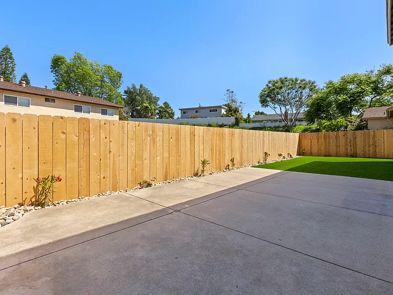 2423 Fieldlane Pl — Photo 20