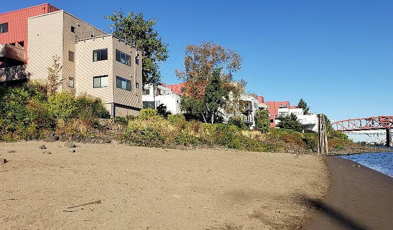 720 NW Naito Pkwy #D17 — Photo 19