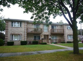 945 S La Grange Rd, La Grange, IL 60525