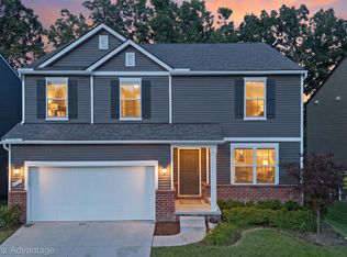 24506 Jade Dr, Farmington, MI 48336