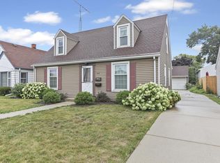 3018 21st St, Racine, WI 53403