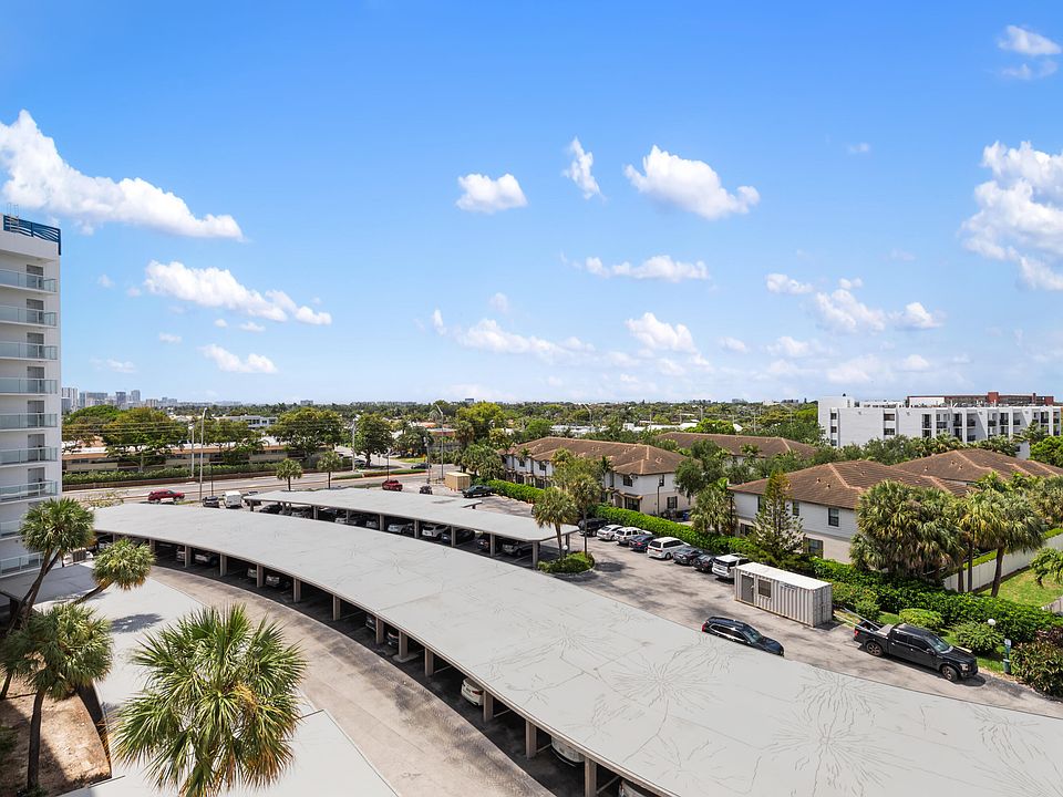 1st image of 2731 NE 14th Street Causeway NE Apt 612