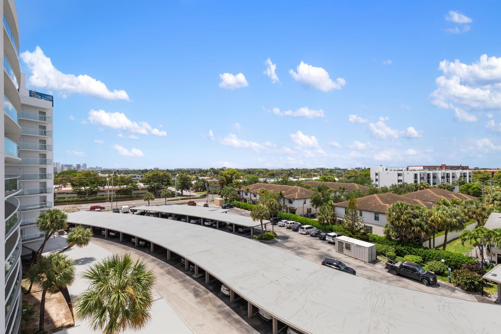 2731 NE 14th Street Causeway NE Apt 612, Pompano Beach