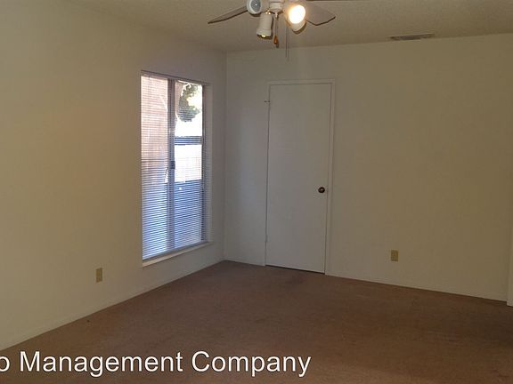 3rd image of 4593 N West Ave #B
