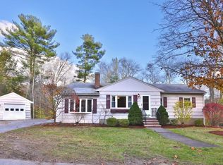 31 Pleasant St, North Reading, MA 01864