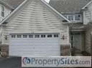 291 Hickory Ln, South Elgin, IL 60177