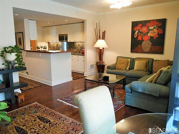 3rd image of 530 Chestnut St #407C
