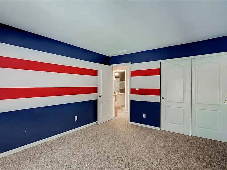 9972 Parkshore Dr — Photo 42