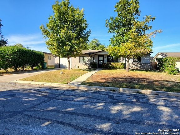 2nd image of 126 Parkview Dr