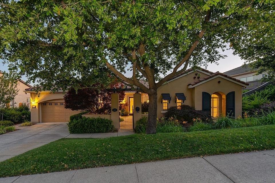 1st image of 1607 Terracina Dr