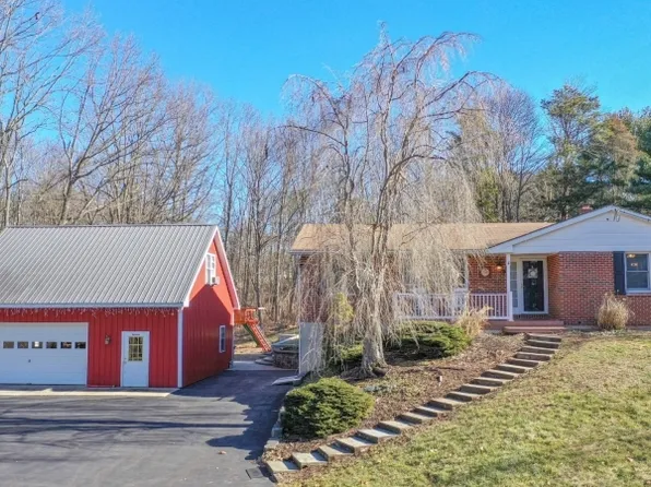 130 Dawn Rd, Milford Boro, NJ 08848