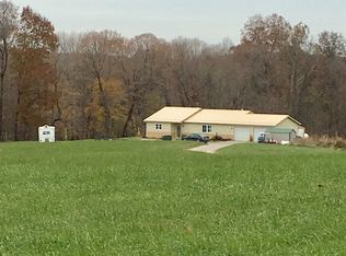 713 E 800 N, Worthington, IN 47471