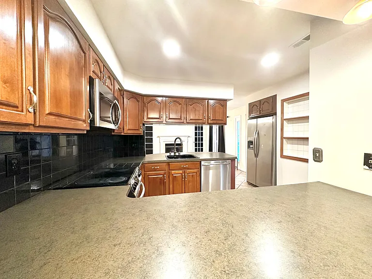 20322 Butterwick Way — Photo 11