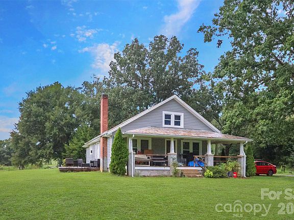 3rd image of 4888 Ruby Ln