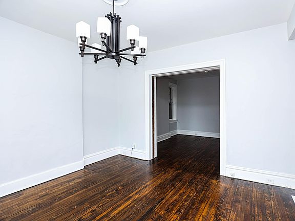 2nd image of 4220 Cleveland Ave #1F