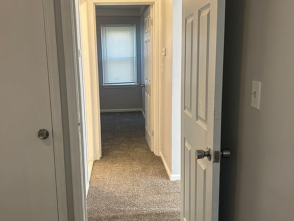 4th image of 15496 Rockdale St