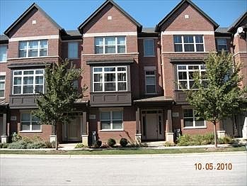1st image of 722 Summit Ln #B