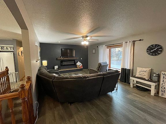 5th image of 303 E 15th Ave