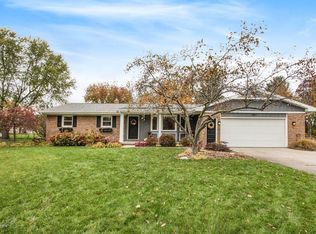 7977 Teakwood Dr, Jenison, MI 49428